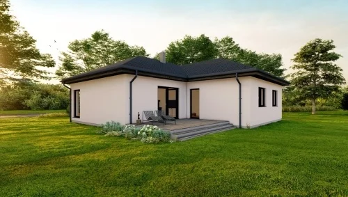 Moderní bílý bungalov do tvaru L s tmavou střechou na trávníku.