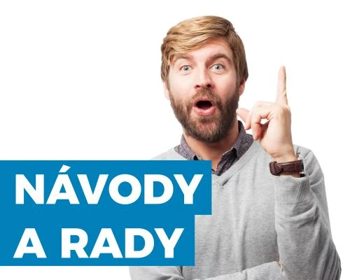 Muž ukazující prstem nahoru s nápisem nápady rady.
