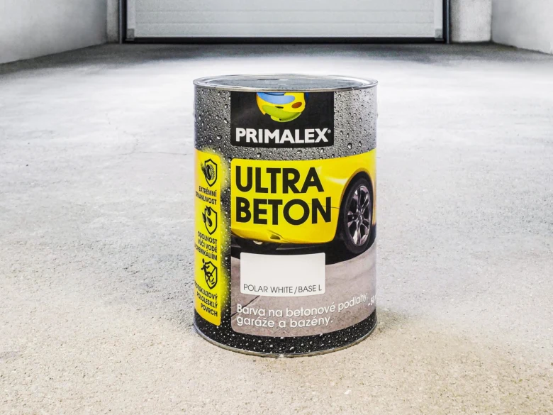 Nádrž s nátěrem na beton pro garáže značky PrimaLex.
