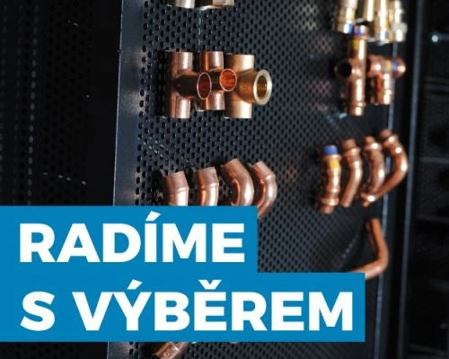 Měděné potrubní součástky pro přímotopy v domácnosti.
